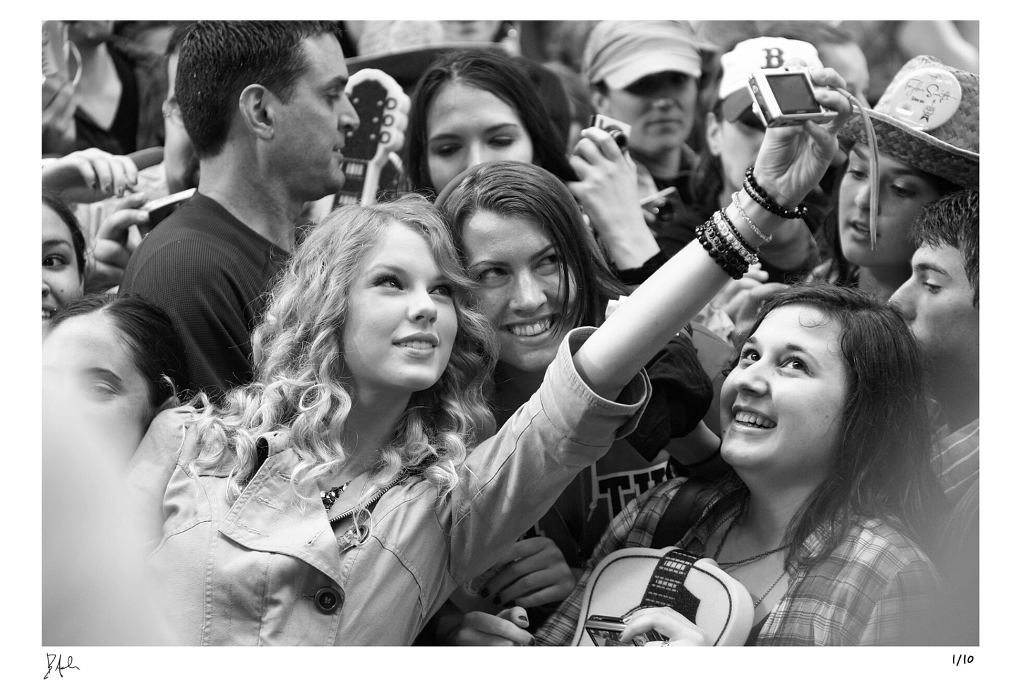 Taylor Selfie